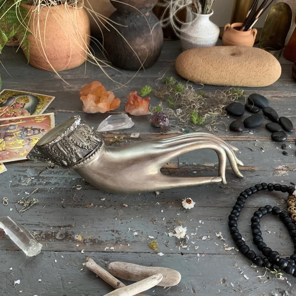 ANTIQUE THAI SOLID BRONZED SILVER METAL VITARKA MUDRA BUDDHIST HAND - Picture 6 of 11